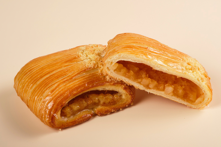 Слойка Плиссе с яблоком и корицей 140гр 1 - фудмаркет «Ватрушка» Слойка Плиссе с яблоком и корицей 140гр 1