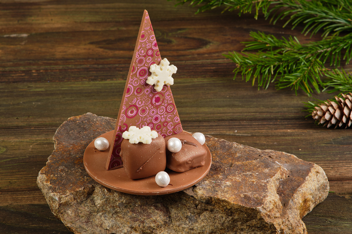 Шоколад Новогодняя композиция с конфетами 130гр 0 - фудмаркет «Ватрушка» Шоколад Новогодняя композиция с конфетами 130гр 0