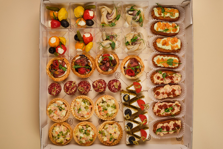 Гастробокс "Безлимит вкусов" 39шт/1500гр 0 - фудмаркет «Ватрушка» Гастробокс "Безлимит вкусов" 39шт/1500гр 0