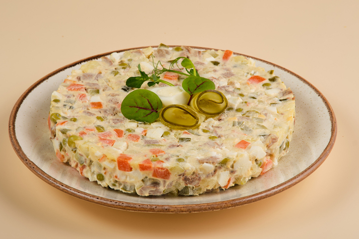 Оливье с говядиной 700гр 0 - фудмаркет «Ватрушка» Оливье с говядиной 700гр 0