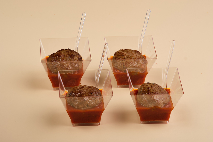 Мини-шарики из телятины в томатном соусе 4шт/220гр 0 - фудмаркет «Ватрушка» Мини-шарики из телятины в томатном соусе 4шт/220гр 0