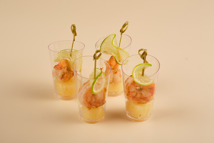 Канапе с креветкой свит-чили на ананасе 4шт/80гр 0