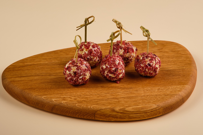 Сырные шарики Креметте с вяленой клюквой и орехом 5шт/120гр 0