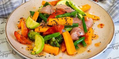 Курица с овощами в соусе терияки п/ф 800гр - фудмаркет «Ватрушка» Курица с овощами в соусе терияки п/ф 800гр