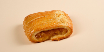 Слойка Плиссе с яблоком и корицей 140гр - фудмаркет «Ватрушка» Слойка Плиссе с яблоком и корицей 140гр