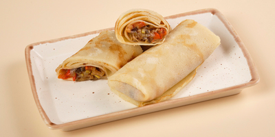 Блинчик постный с запечеными овощами в соусе барбекю 2шт/200гр