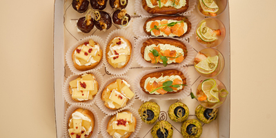 Гастробокс "Девичник" 25шт/660гр - фудмаркет «Ватрушка» Гастробокс "Девичник" 25шт/660гр