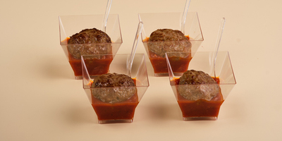 Мини-шарики из телятины в томатном соусе 4шт/220гр - фудмаркет «Ватрушка» Мини-шарики из телятины в томатном соусе 4шт/220гр