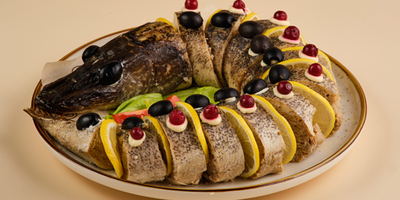 Щука из местных озер фаршированная 1кг - фудмаркет «Ватрушка» Щука из местных озер фаршированная 1кг