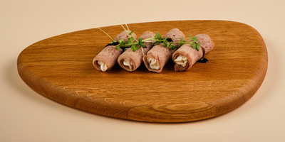 Рулетики из телячьего языка с кремом из сливочного хрена 4шт/80гр